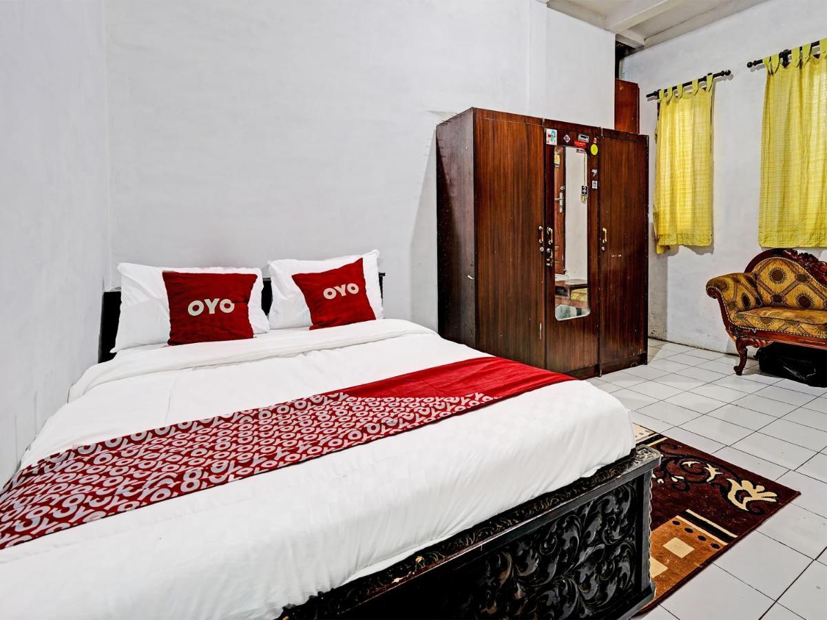 Oyo 91389 Anggrek Residence Syariah Soreang Buitenkant foto