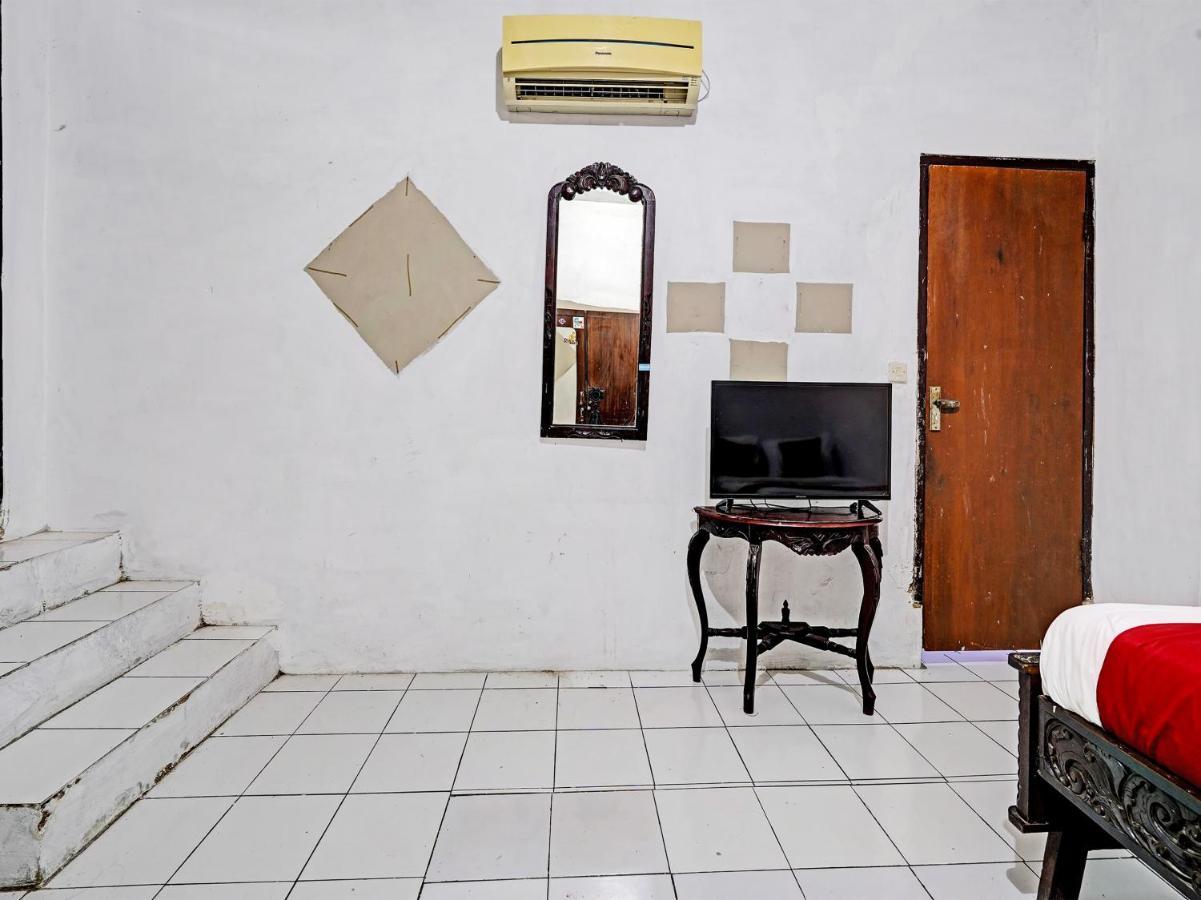 Oyo 91389 Anggrek Residence Syariah Soreang Buitenkant foto
