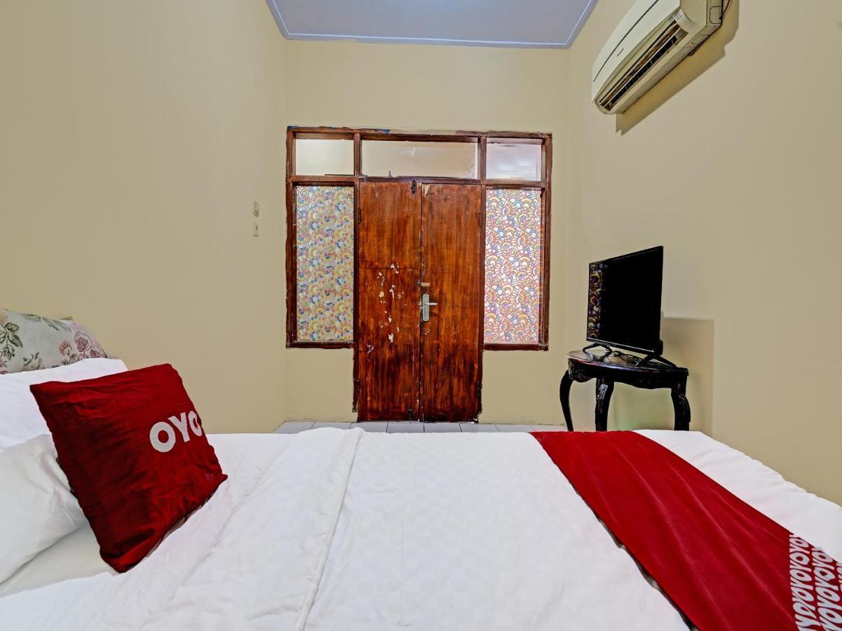 Oyo 91389 Anggrek Residence Syariah Soreang Buitenkant foto